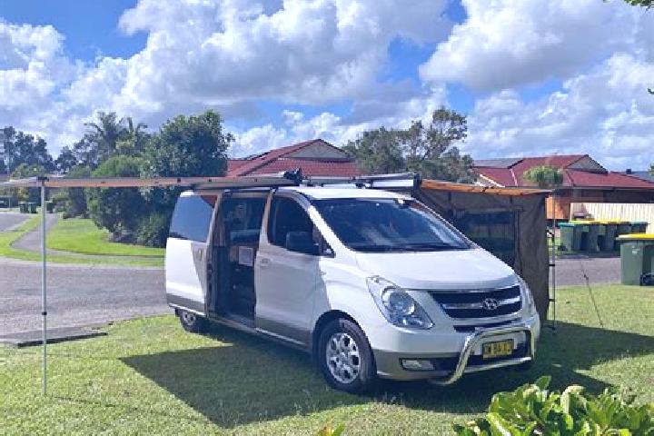 Lucy, 39 — Escort in Lansdowne, Australia