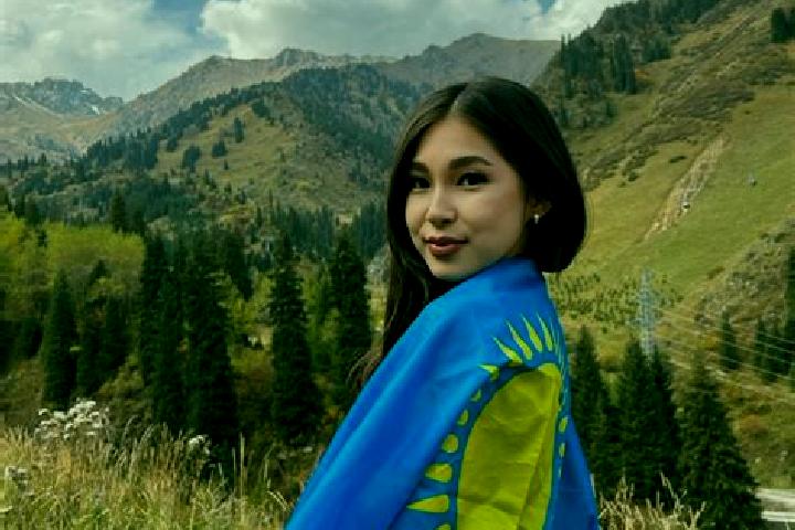 Lucy, 39 — Escort in Taushyq, Kazakhstan