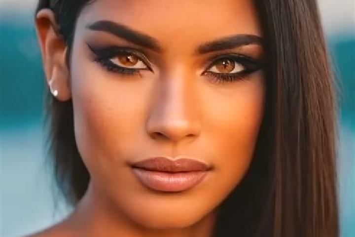 Luna, 20, a black amber-eyed latina companion based in Son Servera. Offering Massage, Couples, OWO. Available for incall and outcall, overnight bookings avai...