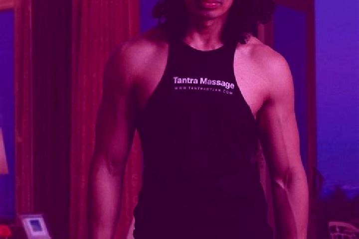 Luna, 20, a black brown-eyed asian companion based in Kandena. Offering Tantra, Prostate Massage, Travel Companion. Available for incall and outcall, day and...