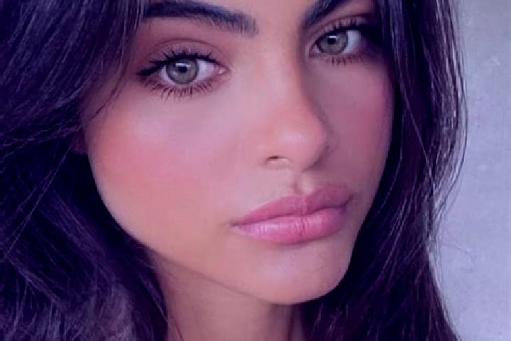 Luna, 20, a black hazel-eyed european companion based in Kitui. Offering Tantra, Couples, Girlfriend Experience, BDSM. Available for incall and outcall, day ...