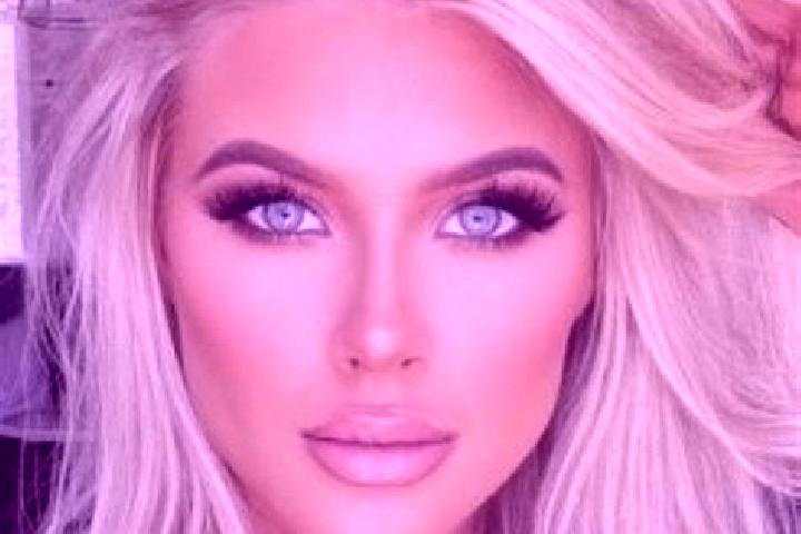 Luna, 20, a platinum blonde dark-eyed caribbean companion based in Belotin. Offering Deep French Kissing, Couples, BDSM. Available for incall and outcall, ov...