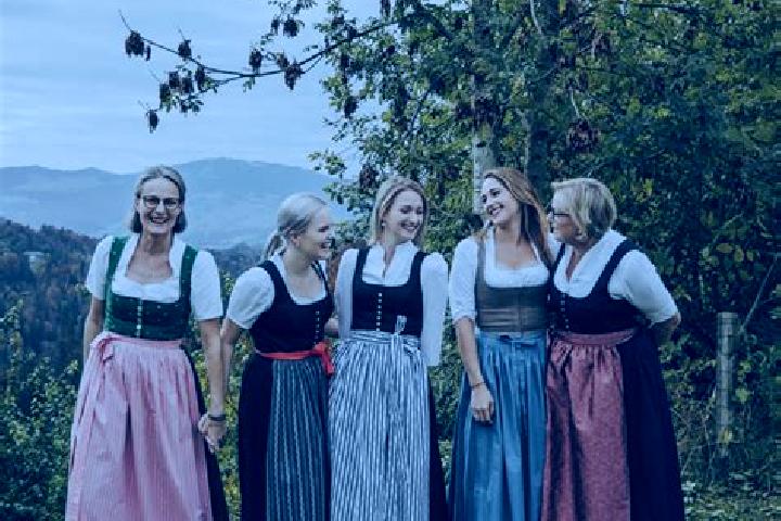 Luna, 20 — Escort in Hittisau, Austria