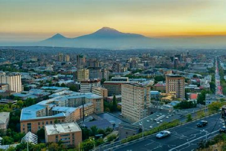 Luna, 20 — Escort in Khoronk, Armenia