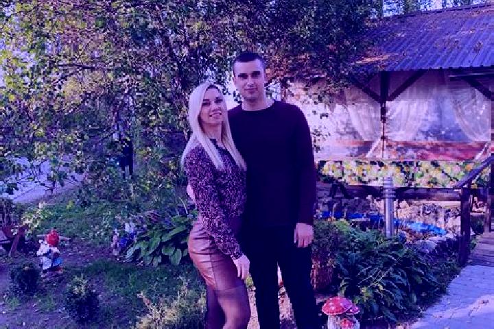 Luna, 20 — Escort in Krasnyye Chetai, Russia