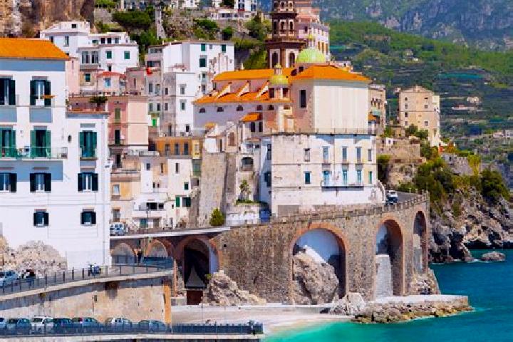 Luna, 20 — Escort in Pratole, Italy