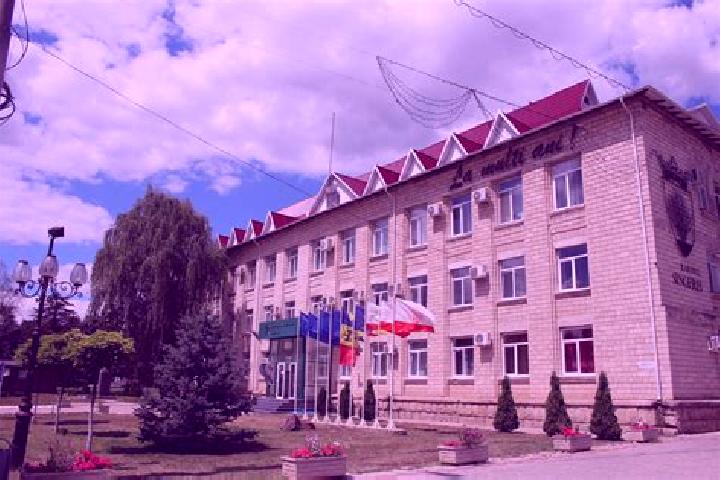 Luna, 20 — Escort in Singerei, Moldova