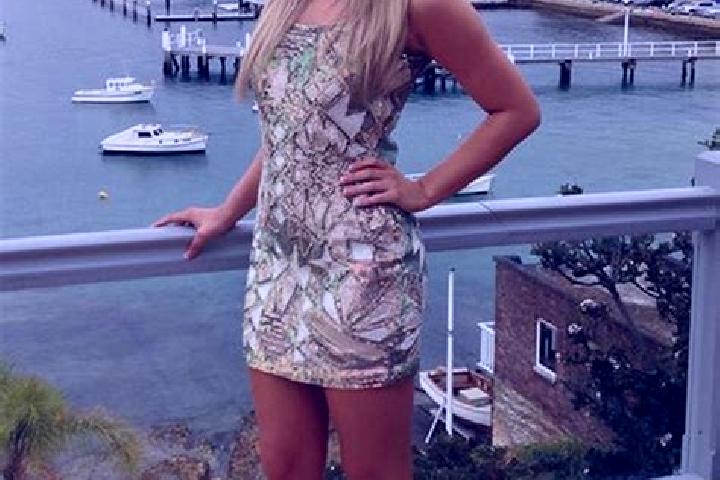 Luna, 20 — Escort in Singleton, Australia