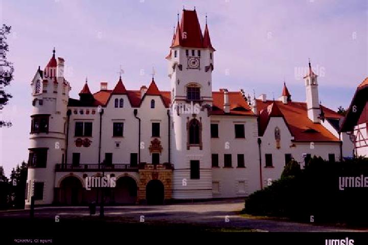 Luna, 20 — Escort in Zinkovy, Czech Republic