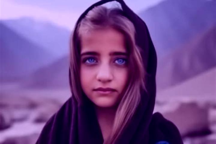 Luna, 21, a auburn amber-eyed middle eastern companion based in Blankenberg. Offering 69, Dinner Date, Overnight. Available for incall and outcall, overnight...