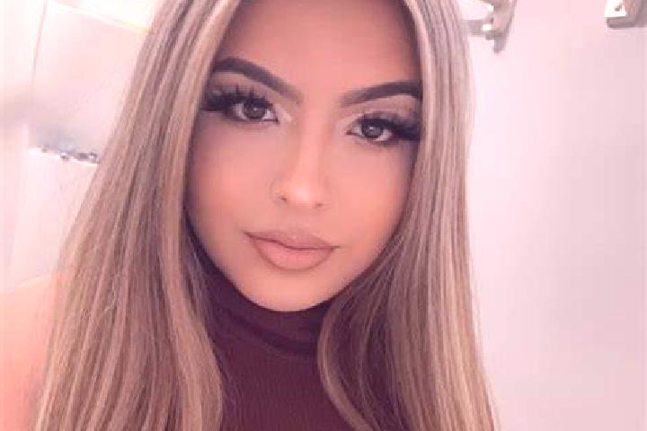 Luna, 21, a blonde dark-eyed latina companion based in Thomson. Offering 69, Massage, Couples, A-Level. Available for incall and outcall, overnight bookings ...