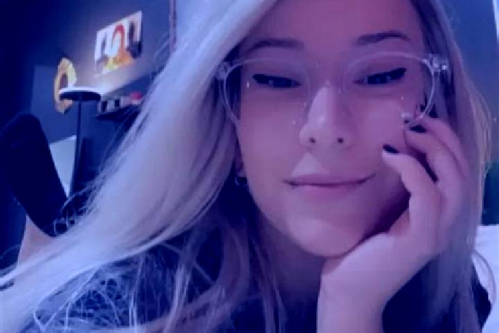 Luna, 21, a blonde grey-eyed latina companion based in Swea City. Offering Domination, A-Level, BDSM. Available for incall and outcall, overnight bookings av...