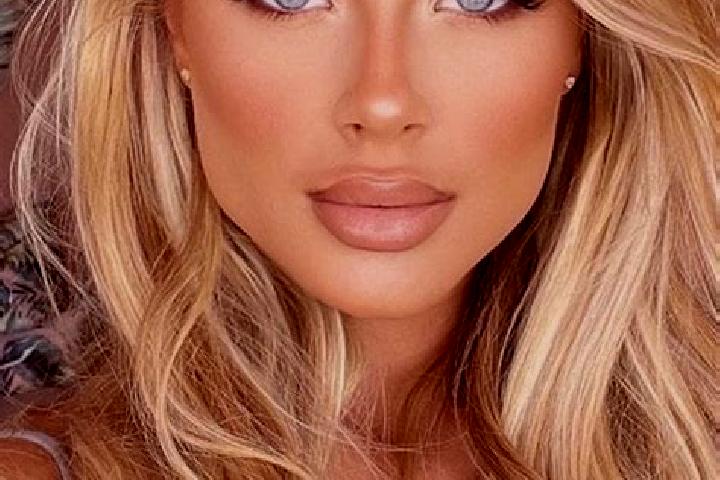 Luna, 21, a blonde hazel-eyed latina companion based in West Hazleton. Offering Party Girl, Dinner Date, CIM, Striptease. Available for incall and outcall, o...