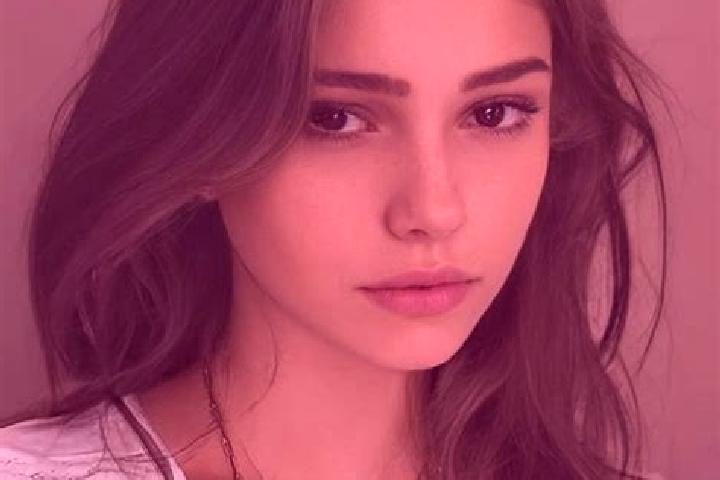 Luna, 21, a chestnut grey-eyed slavic companion based in Shobdon. Offering Overnight, GFE. Available for incall and outcall, day and evening dates.