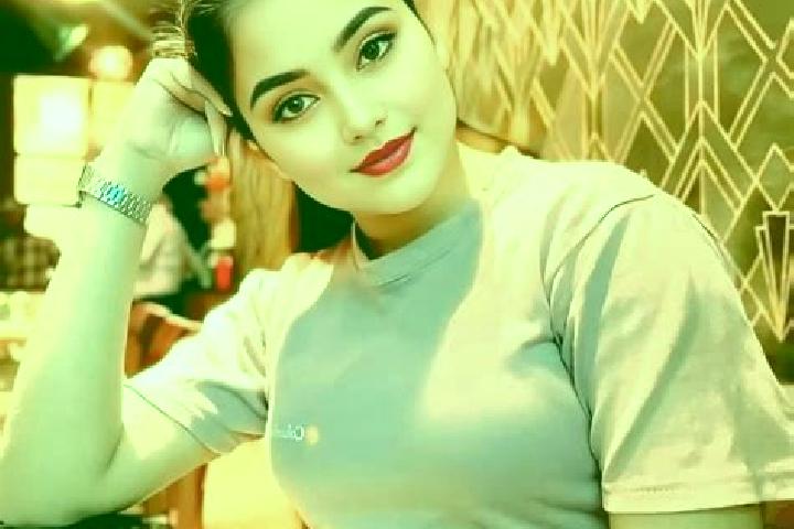 Luna, 21 — Escort in Hirekerur, India