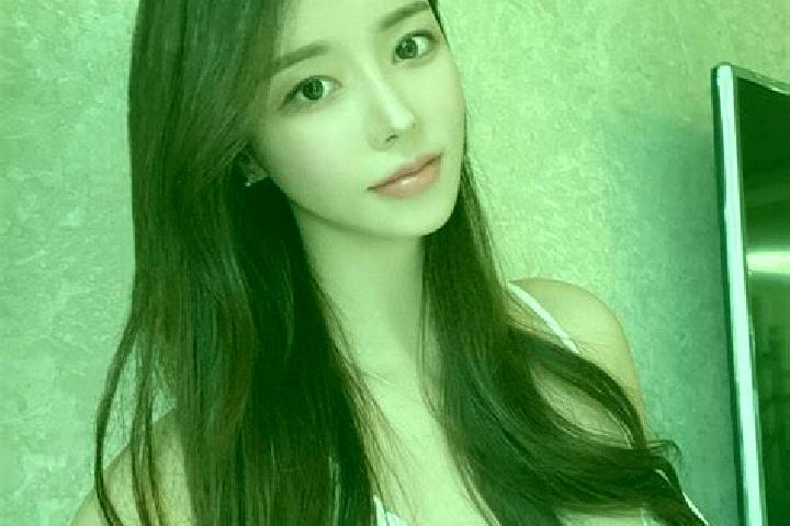 Luna, 21 — Escort in Zongga, China