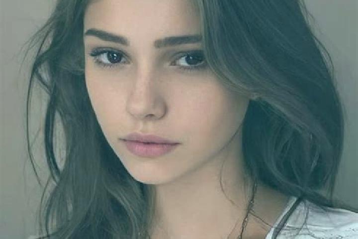 Luna, 22, a brunette brown-eyed slavic companion based in Kwaggafontein. Offering Girlfriend Experience, Fetish, Travel Companion, CIM, Couples. Available fo...