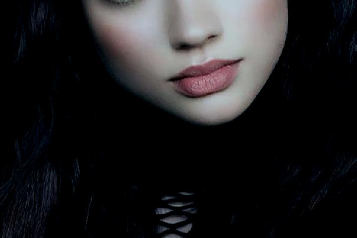 Luna, 22, a brunette dark-eyed ebony companion based in Hoensbroek. Offering Tantra, Erotic Massage, Prostate Massage, Deep French Kissing. Available for inc...