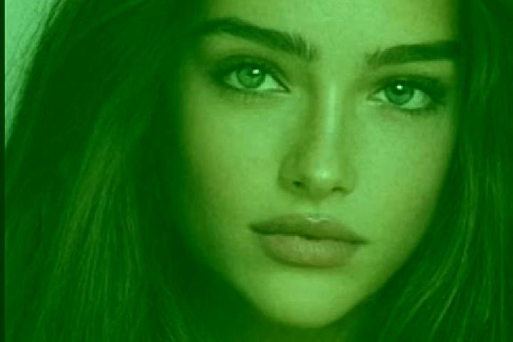 Luna, 22, a chestnut grey-eyed caucasian companion based in Krebet. Offering Tantra, 69, BDSM. Available for incall and outcall, day and evening dates.