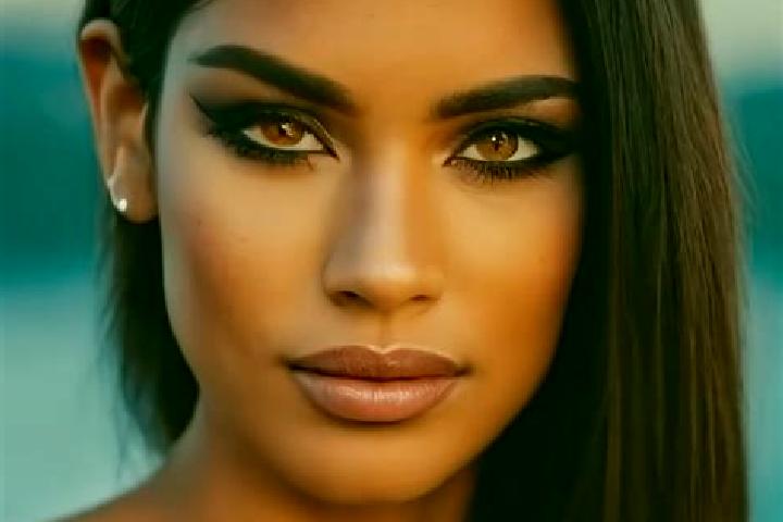 Luna, 22, a dark blonde amber-eyed latina companion based in Krebio-Kessie. Offering Girlfriend Experience, Duos, A-Level, Striptease, OWO. Available for inc...
