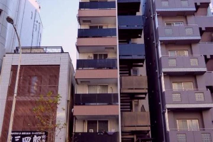 Luna, 22 — Escort in Enokicho, Japan