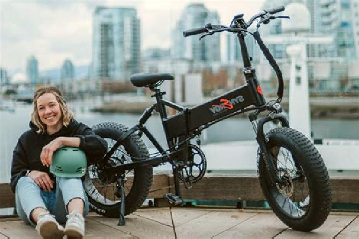 Luna, 22 — Escort in Mount Brydges, Canada