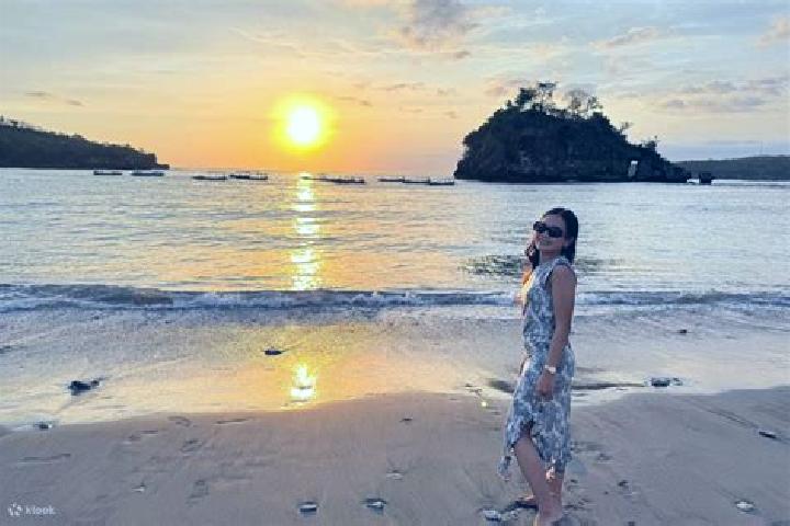 Luna, 22 — Escort in Nenasi, Malaysia