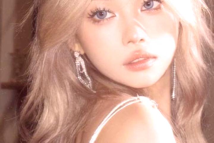 Luna, 23, a blonde blue-eyed asian companion based in Rambatan. Offering Overnight, Striptease, Roleplay, Party Girl. Available for incall and outcall, overn...