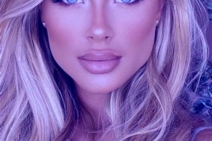 Luna, 23, a blonde blue-eyed latina companion based in Malche-Santa Croce-Serroni. Offering OWO, Prostate Massage, CIM, 69, Dinner Date. Available for incall...