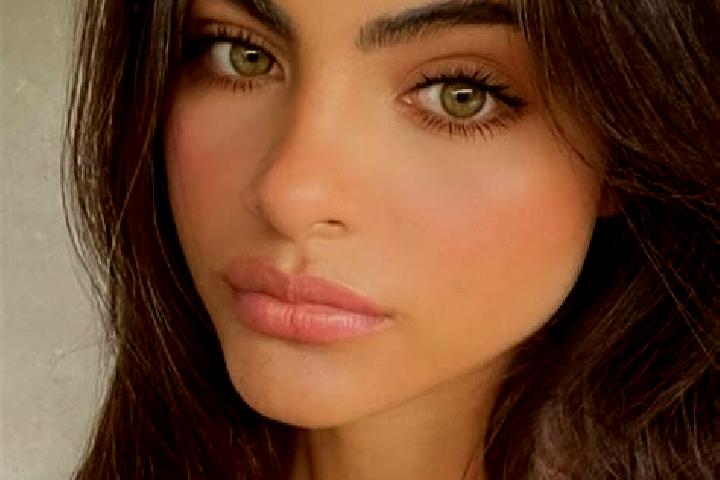 Luna, 23, a brunette brown-eyed caucasian companion based in Brorup. Offering Striptease, Prostate Massage. Available for incall and outcall, day and evening...