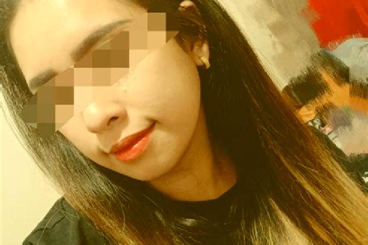 Luna, 23, a red dark-eyed latina companion based in Askham Bryan. Offering Roleplay, Erotic Massage, 69, Party Girl, BDSM. Available for incall and outcall, ...