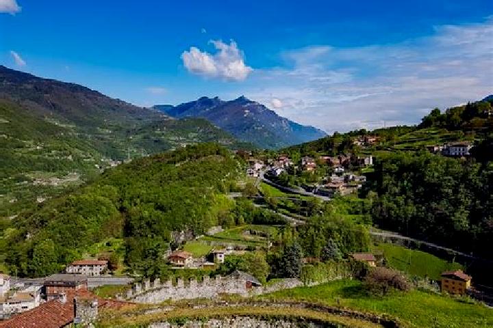 Luna, 23 — Escort in Cevo, Italy