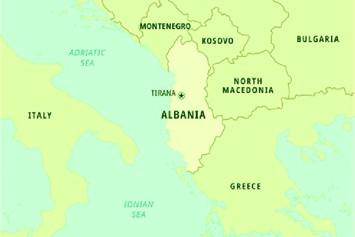 Luna, 23 — Escort in Kakavije, Albania