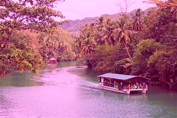 Luna, 23 — Escort in Loboc, Philippines