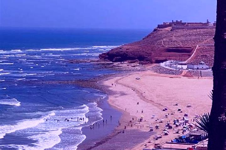 Luna, 23 — Escort in Sidi Lmokhtar, Morocco