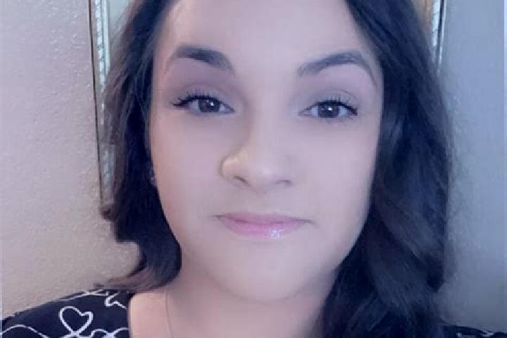 Luna, 23 — Escort in Turlock, United States