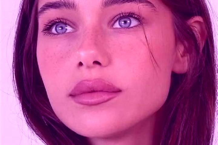 Luna, 24, a auburn brown-eyed mediterranean companion based in Otaci. Offering Overnight, Striptease, Domination. Available for incall and outcall, day and e...