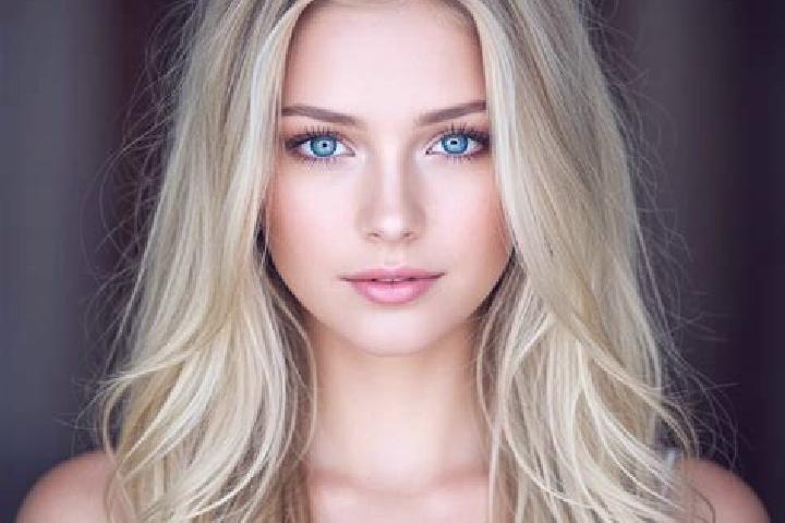 Luna, 24, a blonde dark-eyed mixed companion based in Prambatan. Offering Dinner Date, Couples, Overnight, 69. Available for incall and outcall, overnight bo...