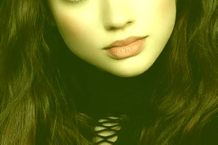 Luna, 24, a brunette dark-eyed mixed companion based in Parol. Offering Party Girl, GFE, BDSM. Available for incall and outcall, day and evening dates.