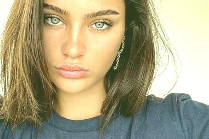 Luna, 24, a brunette dark-eyed slavic companion based in Pangatikan. Offering A-Level, Roleplay, GFE, Couples. Available for incall and outcall, day and even...