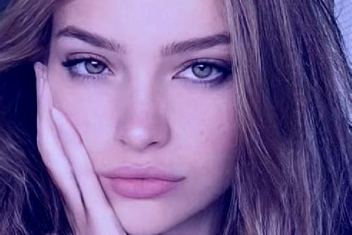 Luna, 24, a dark blonde hazel-eyed latina companion based in Cilebang Satu. Offering GFE, Deep French Kissing, Duos. Available for incall and outcall, day an...