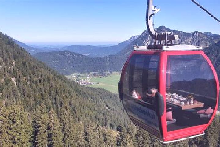 Luna, 24 — Escort in Bichlbach, Austria