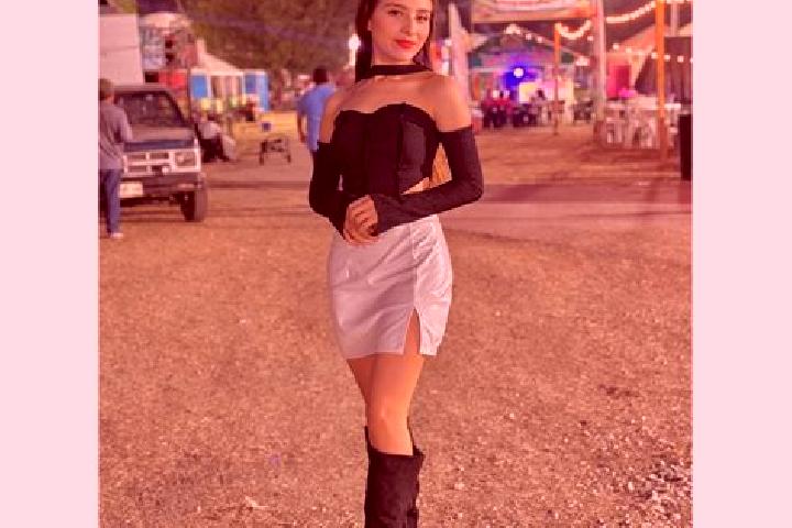 Luna, 24 — Escort in Emilio Carranza, Mexico