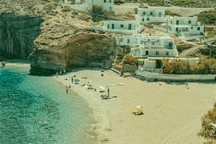 Luna, 24 — Escort in Folegandros, Greece