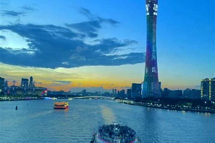Luna, 24 — Escort in Jinzhong, China