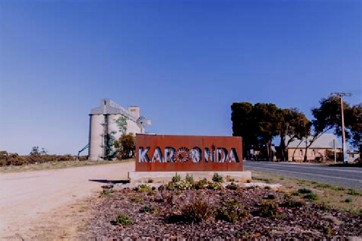 Luna, 24 — Escort in Karoonda, Australia