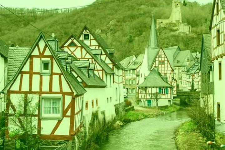 Luna, 24 — Escort in Simmerath, Germany