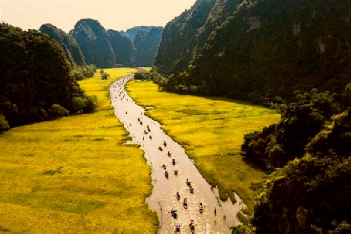 Luna, 24 — Escort in Thi Tran Hoa Binh, Vietnam