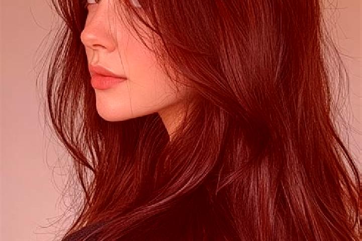 Luna, 25, a auburn brown-eyed european companion based in Santa Valburga. Offering OWO, Erotic Massage, Massage. Available for incall and outcall, overnight ...