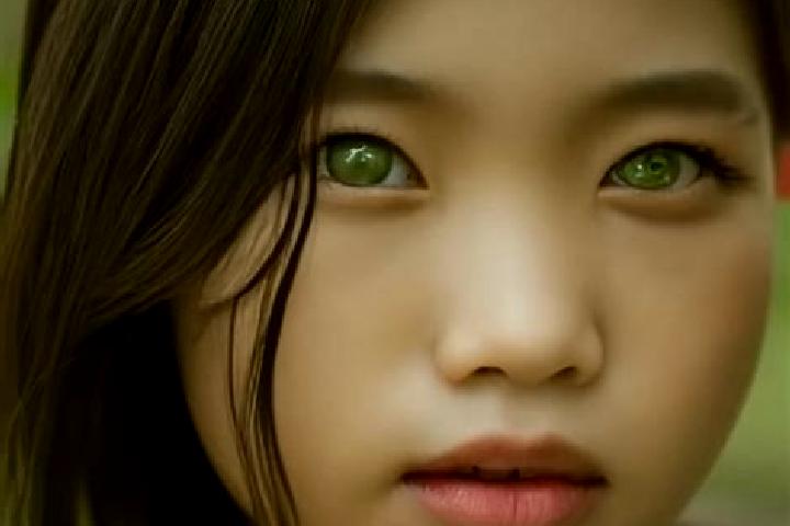 Luna, 25, a chestnut green-eyed asian companion based in Langelsheim. Offering Tantra, 69, Dinner Date. Available for incall and outcall, day and evening dates.